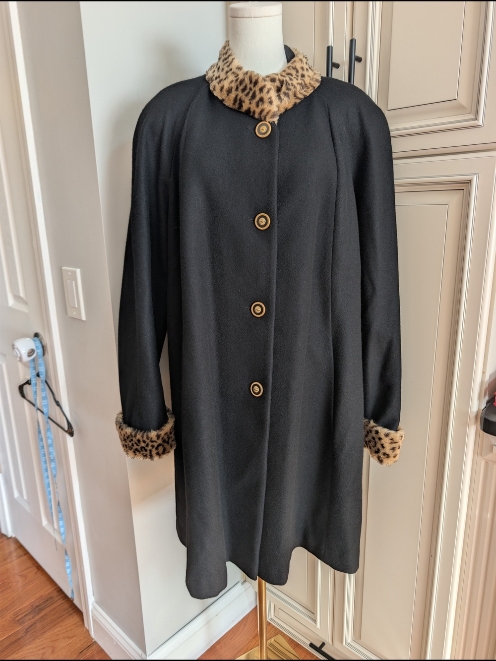 Vintage Herman Kay 1X Wool Blend Coat Leopard Faux Fur Collar Gold Buttons
